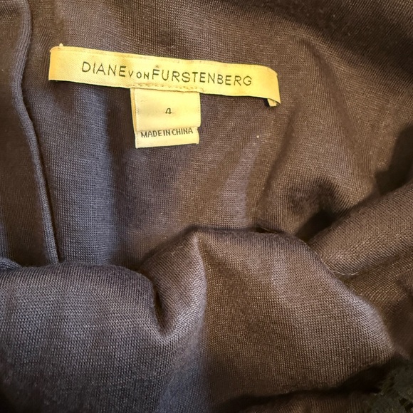 Diane von Furstenburg Navy Zarita Lace Dress Size 4 - Picture 6 of 6